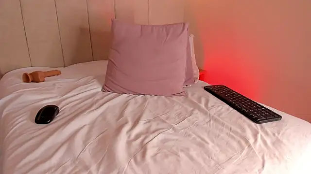 Snapshot of dani_skinny_ chatting on 21, 3, 2025 dani skinny online show from 21, 3, 2025