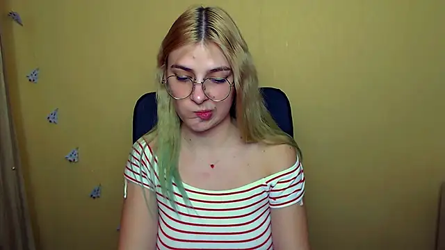 Luna Lush  online show from 18, 12, 2024