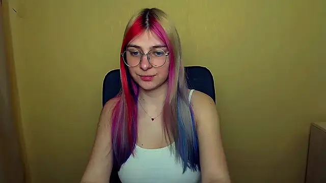 Luna Lush  online show from 17, 3, 2025