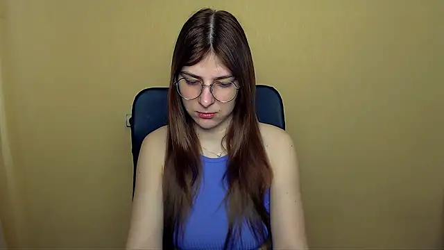 Luna Lush  online show from 11, 3, 2026