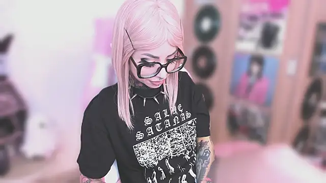 NikkiRamone online show from 9, 1, 2026