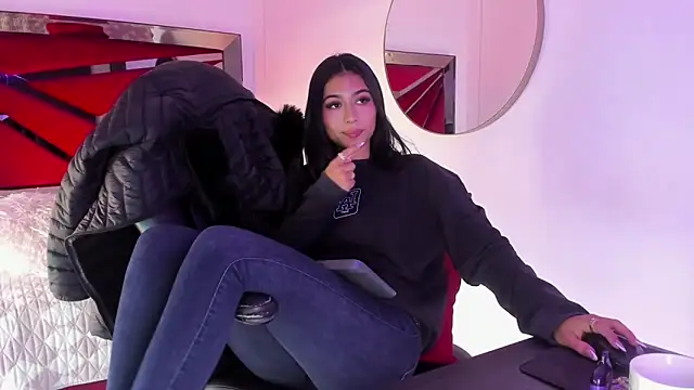 ZaraLim online show from 20, 1, 2025