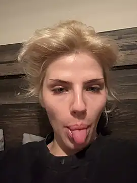 SirenitySirenxx online show from 1, 2, 2026