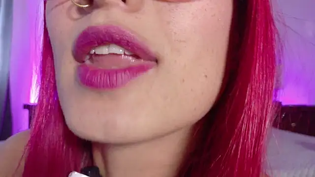 Snapshot of luccycollins_ chatting on 9, 10, 2025 luccycollins online show from 9, 10, 2025