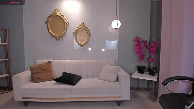 Snapshot of RebeccaHudson chatting on 24, 2, 2026 RebeccaHudson online show from 24, 2, 2026