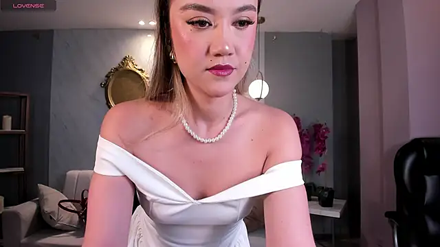 Snapshot of RebeccaHudson chatting on 26, 2, 2026 RebeccaHudson online show from 26, 2, 2026