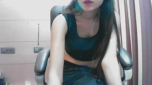 collage hoty online show from 12, 11, 2025