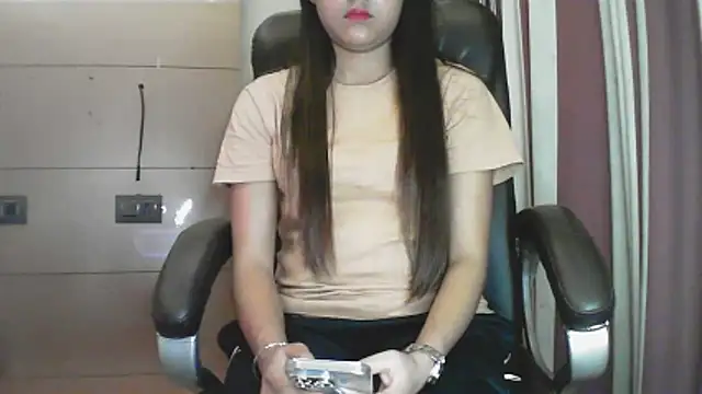 Snapshot of collage_hoty chatting on 18, 1, 2026 collage hoty online show from 18, 1, 2026