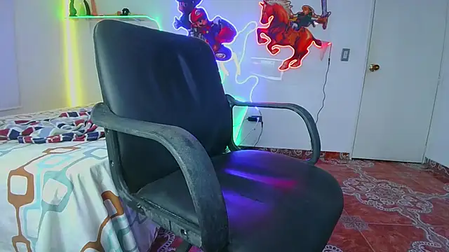 Snapshot of sweetie_tsgirl_ chatting on 11, 12, 2024 sweetie tsgirl online show from 11, 12, 2024