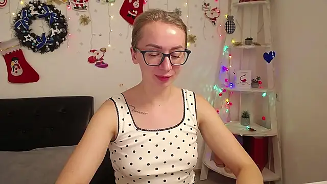 Snapshot of VasilisaSii chatting on 13, 1, 2025 VasilisaSii online show from 13, 1, 2025