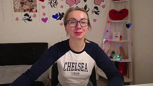 Snapshot of VasilisaSii chatting on 7, 2, 2025 VasilisaSii online show from 7, 2, 2025