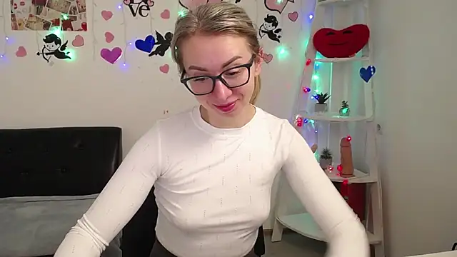 Snapshot of VasilisaSii chatting on 12, 2, 2025 VasilisaSii online show from 12, 2, 2025