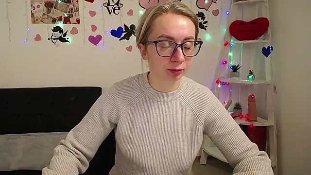 Snapshot of VasilisaSii chatting on 14, 2, 2025 VasilisaSii online show from 14, 2, 2025