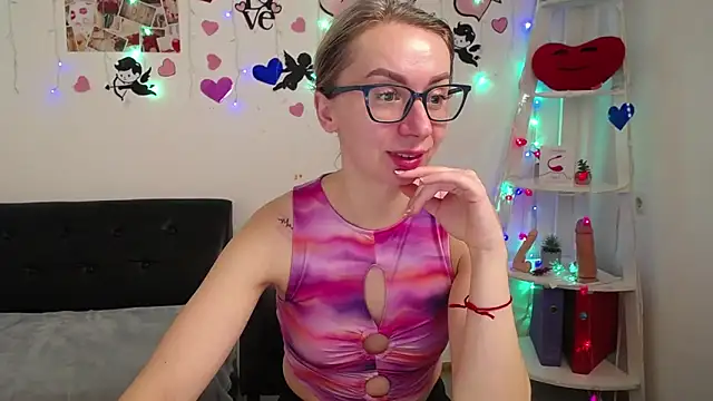 Snapshot of VasilisaSii chatting on 15, 2, 2025 VasilisaSii online show from 15, 2, 2025