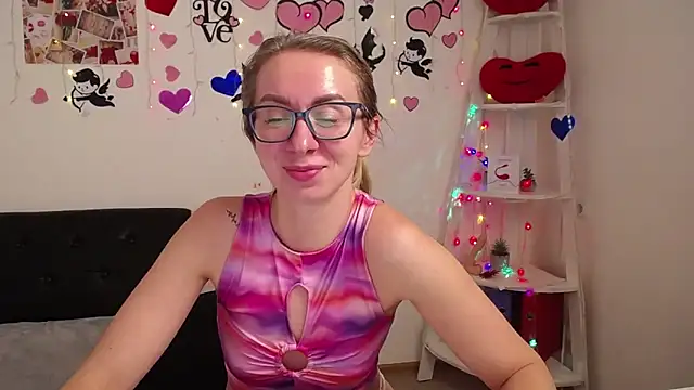 Snapshot of VasilisaSii chatting on 15, 2, 2025 VasilisaSii online show from 15, 2, 2025