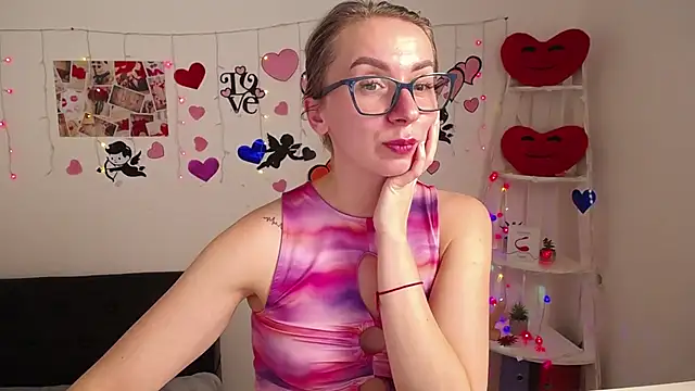 Snapshot of VasilisaSii chatting on 15, 2, 2025 VasilisaSii online show from 15, 2, 2025