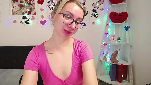 Snapshot of VasilisaSii chatting on 17, 2, 2025 VasilisaSii online show from 17, 2, 2025