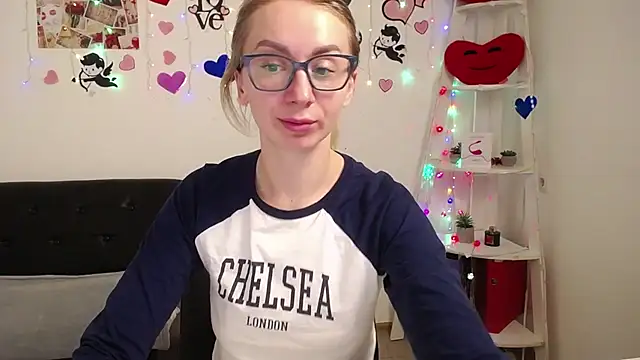 Snapshot of VasilisaSii chatting on 1, 3, 2025 VasilisaSii online show from 1, 3, 2025