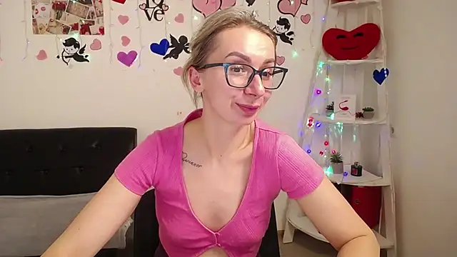 Snapshot of VasilisaSii chatting on 1, 3, 2025 VasilisaSii online show from 1, 3, 2025