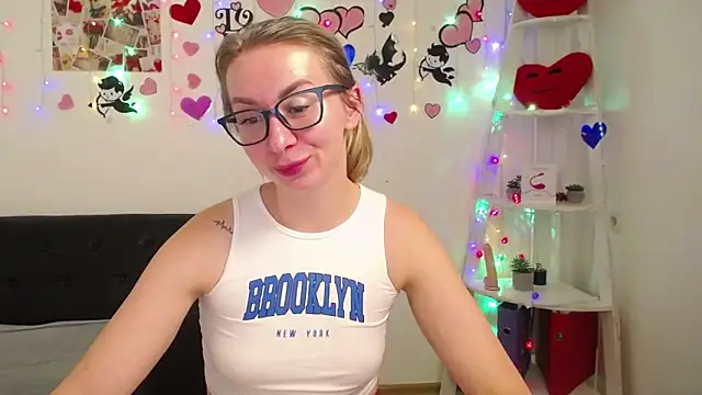 Snapshot of VasilisaSii chatting on 7, 3, 2025 VasilisaSii online show from 7, 3, 2025