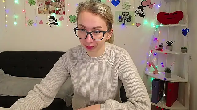 Snapshot of VasilisaSii chatting on 15, 3, 2025 VasilisaSii online show from 15, 3, 2025