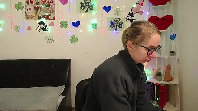 Snapshot of VasilisaSii chatting on 19, 3, 2025 VasilisaSii online show from 19, 3, 2025