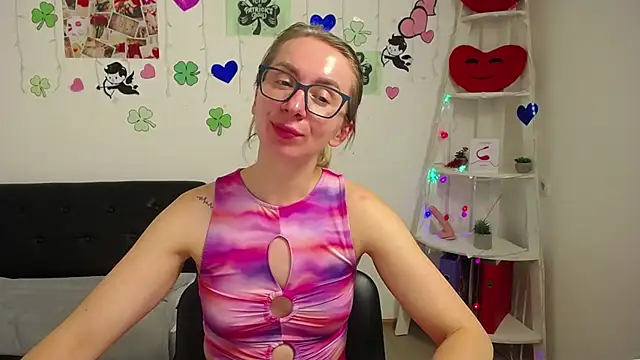 Snapshot of VasilisaSii chatting on 21, 3, 2025 VasilisaSii online show from 21, 3, 2025