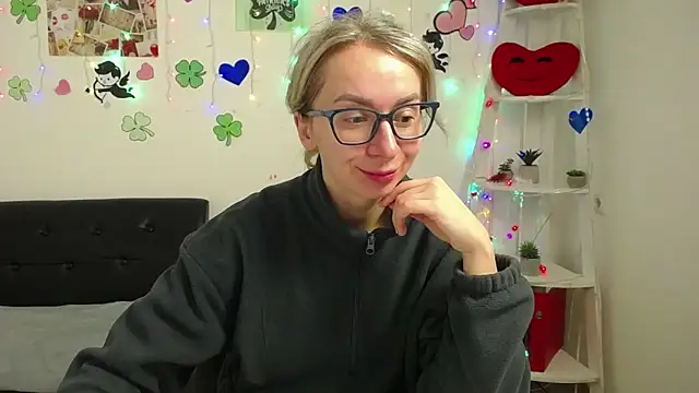 Snapshot of VasilisaSii chatting on 22, 3, 2025 VasilisaSii online show from 22, 3, 2025