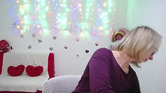 Snapshot of VasilisaSii chatting on 3, 10, 2025 VasilisaSii online show from 3, 10, 2025