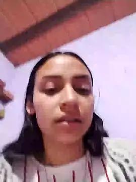 Snapshot of emma_ambar chatting on 21, 1, 2025 emma ambar online show from 21, 1, 2025