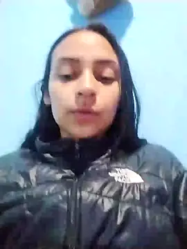 Snapshot of emma_ambar chatting on 22, 1, 2025 emma ambar online show from 22, 1, 2025