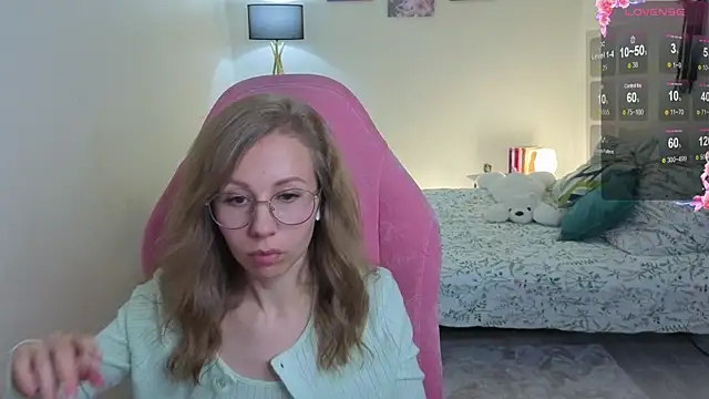Snapshot of Lill_Mary chatting on 22, 9, 2025 Lill Mary online show from 22, 9, 2025
