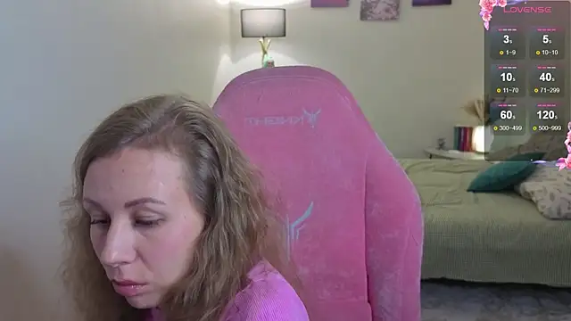 Snapshot of Lill_Mary chatting on 21, 10, 2025 Lill Mary online show from 21, 10, 2025