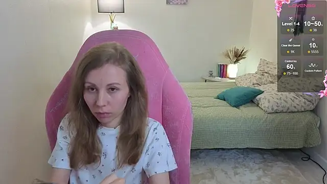 Snapshot of Lill_Mary chatting on 22, 10, 2025 Lill Mary online show from 22, 10, 2025