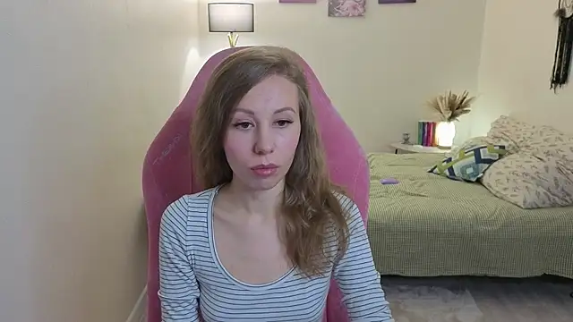 Lill Mary online show from 6, 11, 2025