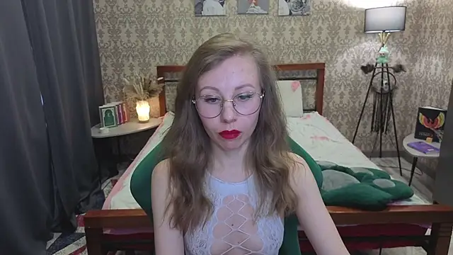 Lill Mary online show from 7, 4, 2026