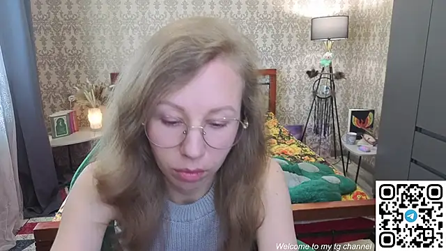 Snapshot of Lill_Mary chatting on 8, 5, 2026 Lill Mary online show from 8, 5, 2026