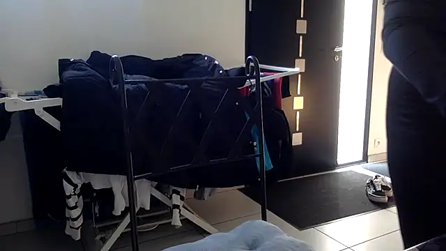 Snapshot of vanillesoumise chatting on 3, 3, 2025 vanillesoumise online show from 3, 3, 2025