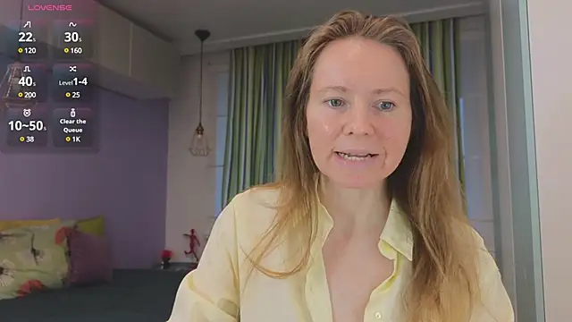 Snapshot of JanePearl chatting on 11, 12, 2024 JanePearl online show from 11, 12, 2024