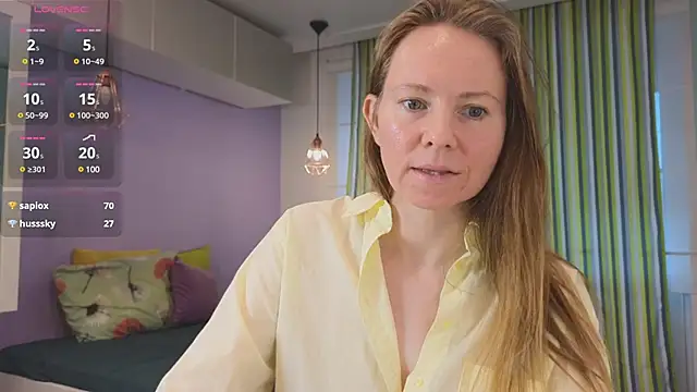 Snapshot of JanePearl chatting on 11, 12, 2024 JanePearl online show from 11, 12, 2024