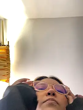 baby lizy online show from 2, 10, 2025