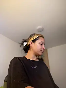 baby lizy online show from 3, 12, 2025