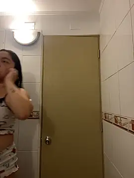 WhiteWomen online show from 21, 11, 2025