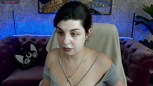 MirandaWong online show from 31, 1, 2025