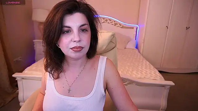 MirandaWong online show from 21, 3, 2025