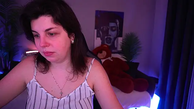 MirandaWong online show from 2, 4, 2026