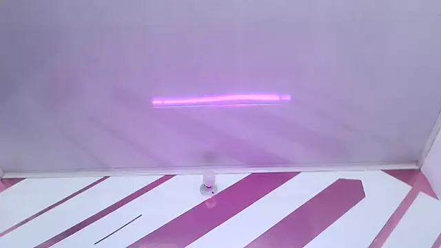 Kitten Hot  online show from 26, 2, 2026