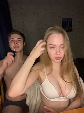 Snapshot of Family-Mm1 chatting on 15, 12, 2024 Family-Mm1 online show from 15, 12, 2024