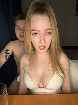 Snapshot of Family-Mm1 chatting on 29, 12, 2024 Family-Mm1 online show from 29, 12, 2024