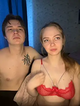 Snapshot of Family-Mm1 chatting on 7, 2, 2025 Family-Mm1 online show from 7, 2, 2025